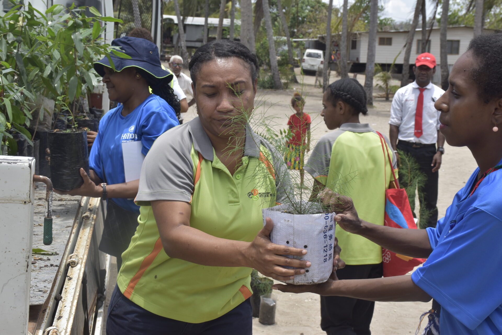 Port Moresby Nature Park support Boera village with trees